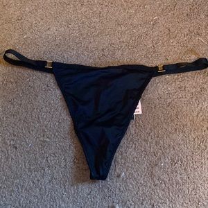 Victoria’s Secret v string